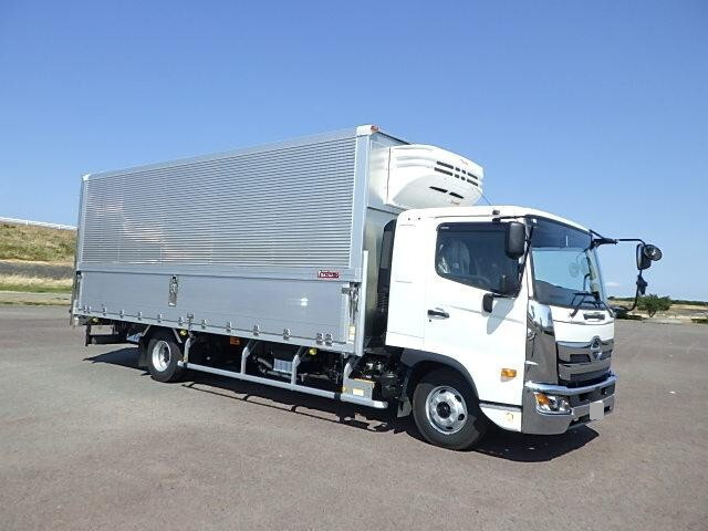 日野レンジャー冷蔵冷凍ウイング中型（4t）[写真01]