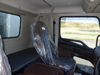 日野レンジャー冷蔵冷凍ウイング中型（4t）[写真24]