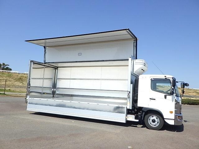 日野レンジャー冷蔵冷凍ウイング中型（4t）[写真06]