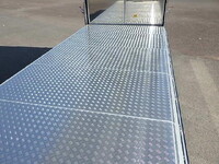 日野レンジャー冷蔵冷凍ウイング中型（4t）[写真09]