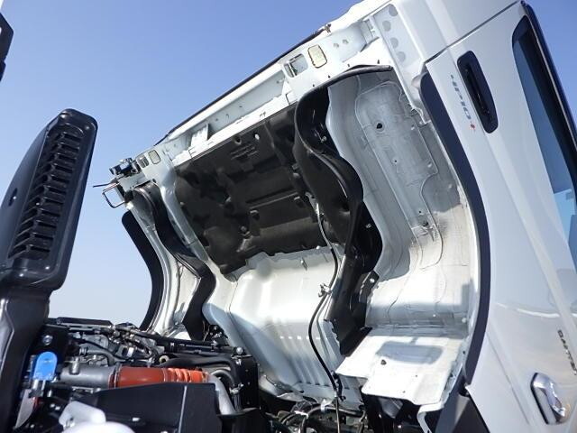 三菱ふそうキャンターセーフティローダー小型（2t・3t）[写真30]