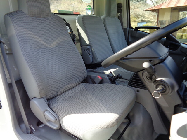 日野デュトロセーフティローダー小型（2t・3t）[写真28]