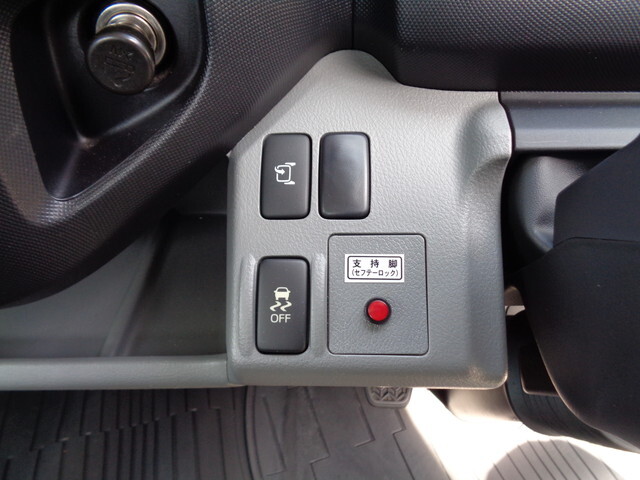 日野デュトロセーフティローダー小型（2t・3t）[写真35]