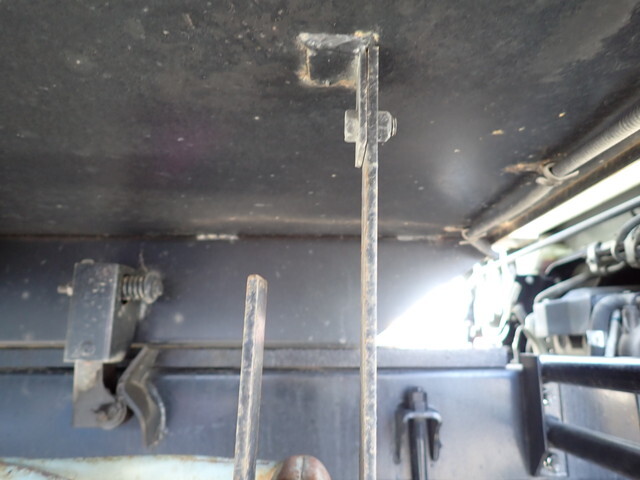 三菱ふそうキャンターダンプ小型（2t・3t）[写真22]