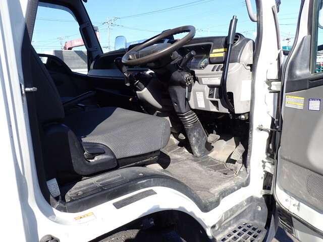 三菱ふそうキャンターダンプ小型（2t・3t）[写真30]