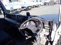 三菱ふそうキャンターダンプ小型（2t・3t）[写真32]