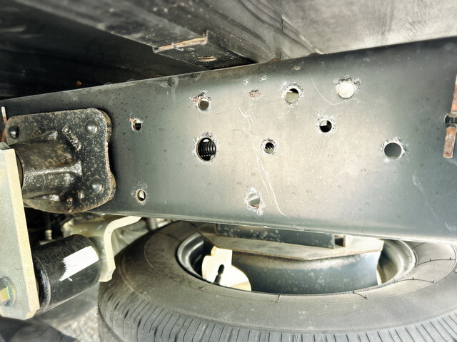 いすゞエルフ平ボディ小型（2t・3t）[写真19]