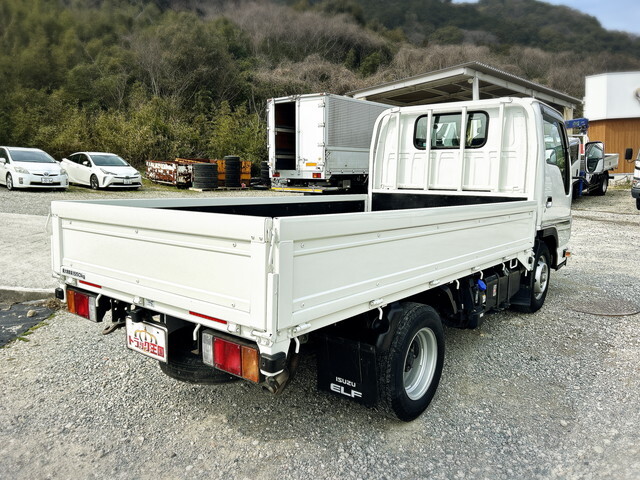いすゞエルフ平ボディ小型（2t・3t）[写真02]