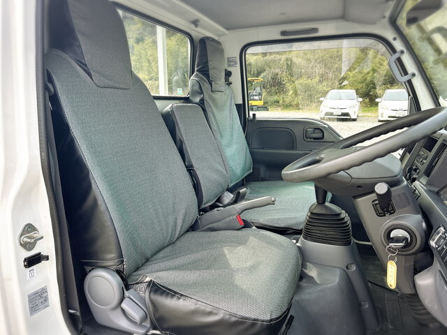 いすゞエルフ平ボディ小型（2t・3t）[写真27]