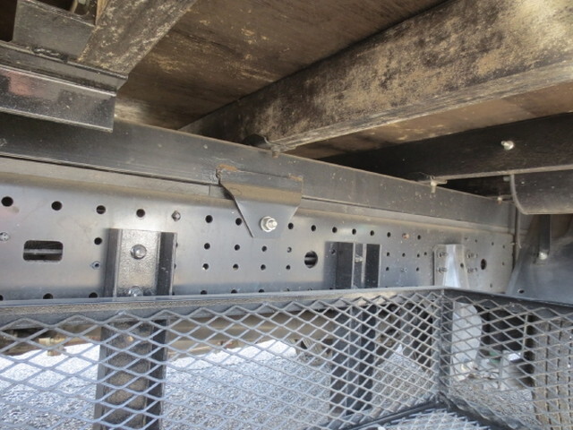 トヨタトヨエースアルミブロック小型（2t・3t）[写真10]