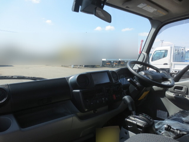 トヨタトヨエースアルミブロック小型（2t・3t）[写真12]