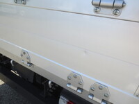 トヨタトヨエースアルミブロック小型（2t・3t）[写真19]