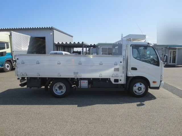 トヨタトヨエースアルミブロック小型（2t・3t）[写真07]