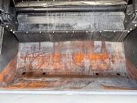 いすゞエルフパッカー車（塵芥車）小型（2t・3t）[写真12]