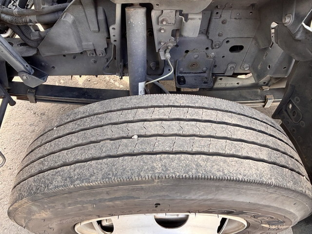 いすゞエルフパッカー車（塵芥車）小型（2t・3t）[写真26]