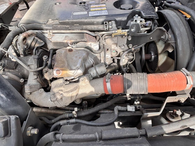 いすゞエルフパッカー車（塵芥車）小型（2t・3t）[写真30]