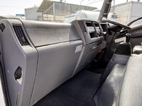 いすゞエルフパッカー車（塵芥車）小型（2t・3t）[写真37]