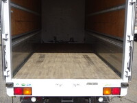 いすゞフォワードアルミウイング中型（4t）[写真12]