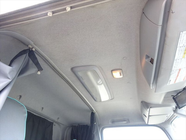 いすゞフォワードアルミウイング中型（4t）[写真22]