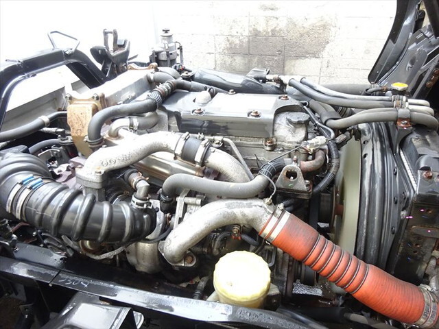 いすゞフォワードアルミウイング中型（4t）[写真32]