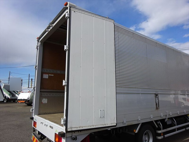 いすゞフォワードアルミウイング中型（4t）[写真08]