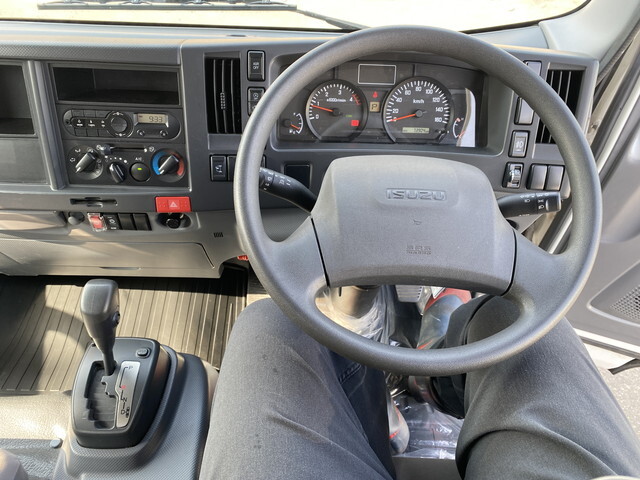 いすゞエルフアルミブロック小型（2t・3t）[写真10]