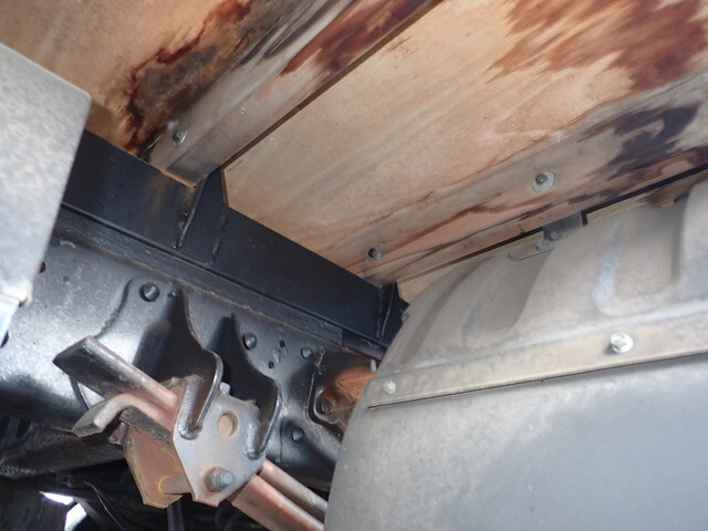 日野レンジャー平ボディ中型（4t）[写真12]