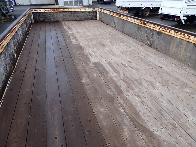 日野レンジャー平ボディ中型（4t）[写真17]