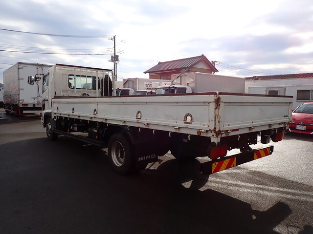 日野レンジャー平ボディ中型（4t）[写真02]