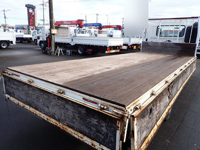 日野レンジャー平ボディ中型（4t）[写真20]