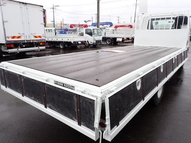 三菱ふそうファイター平ボディ中型（4t）[写真14]