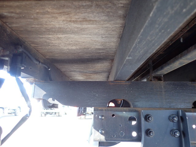 三菱ふそうファイター平ボディ中型（4t）[写真20]