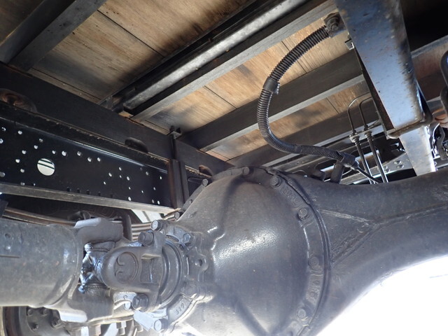 三菱ふそうファイター平ボディ中型（4t）[写真21]