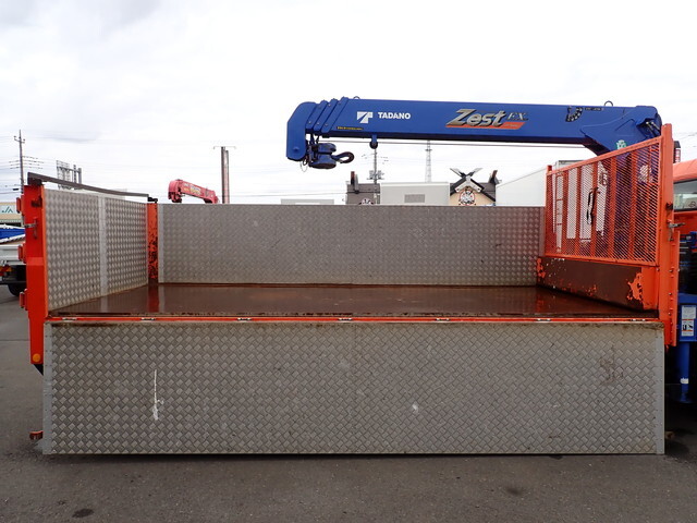 三菱ふそうキャンタークレーン4段小型（2t・3t）[写真15]