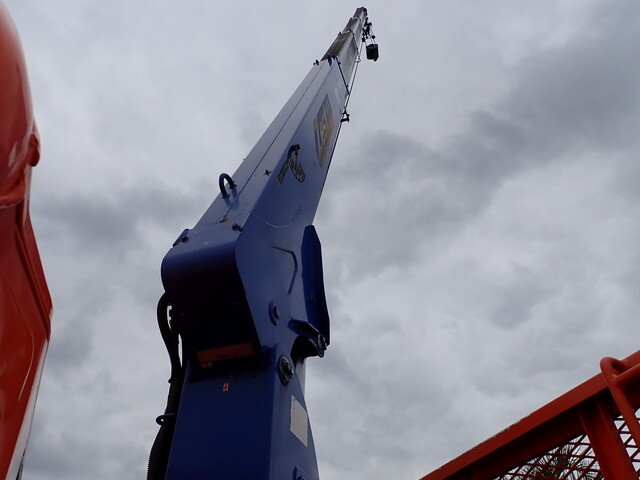 三菱ふそうキャンタークレーン4段小型（2t・3t）[写真20]