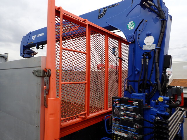 三菱ふそうキャンタークレーン4段小型（2t・3t）[写真25]