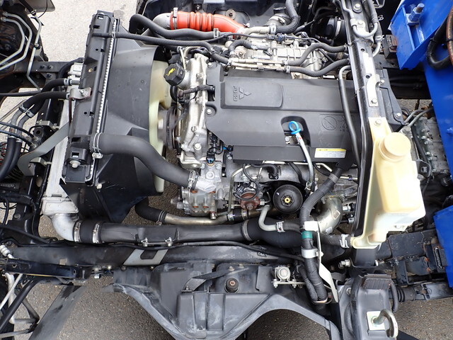 三菱ふそうキャンタークレーン4段小型（2t・3t）[写真26]