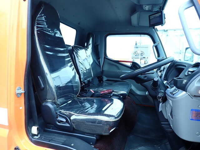 三菱ふそうキャンタークレーン4段小型（2t・3t）[写真30]