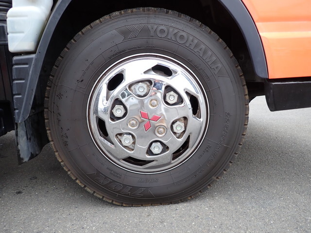 三菱ふそうキャンタークレーン4段小型（2t・3t）[写真09]