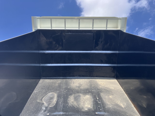 日野レンジャー深ダンプ（土砂禁ダンプ）中型（4t）[写真16]