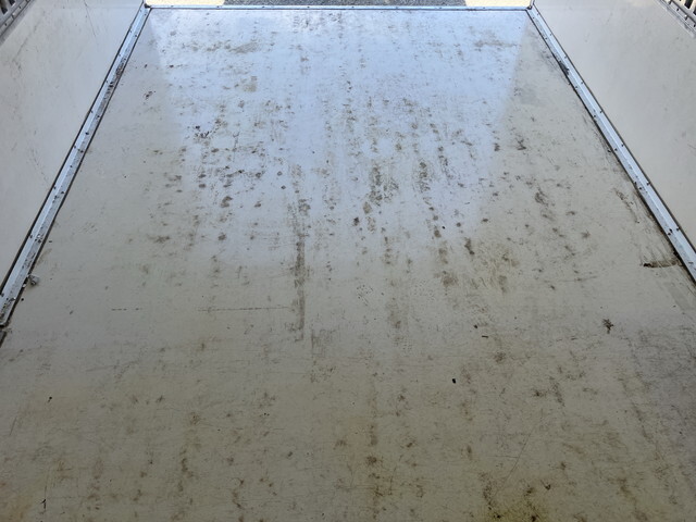 三菱ふそうキャンター冷凍車（冷蔵車）小型（2t・3t）[写真15]