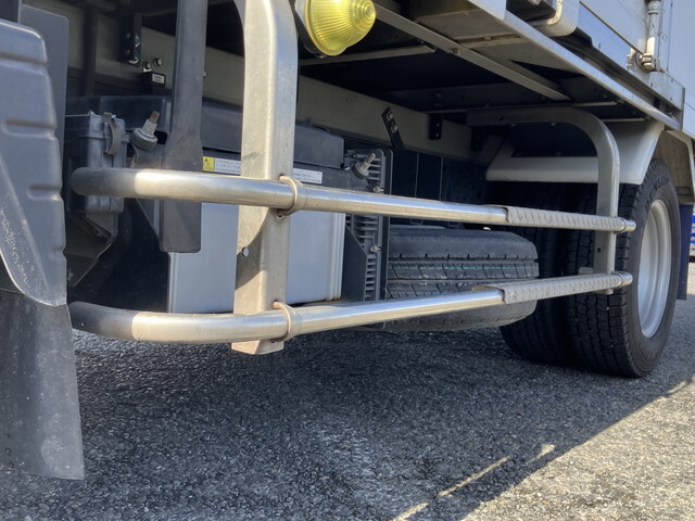 三菱ふそうキャンター冷凍車（冷蔵車）小型（2t・3t）[写真20]