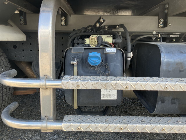 三菱ふそうキャンター冷凍車（冷蔵車）小型（2t・3t）[写真21]