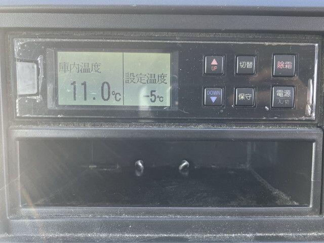 三菱ふそうキャンター冷凍車（冷蔵車）小型（2t・3t）[写真37]