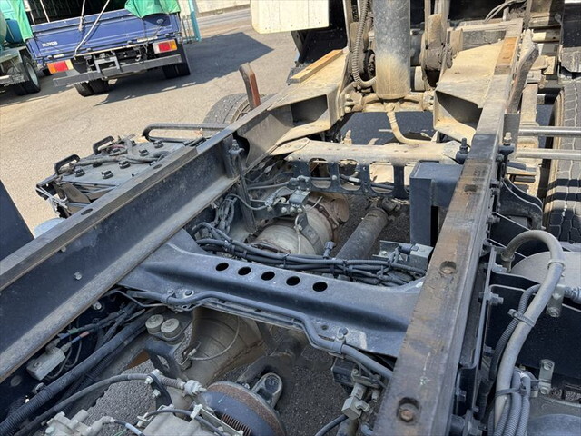三菱ふそうファイターダンプ中型（4t）[写真14]