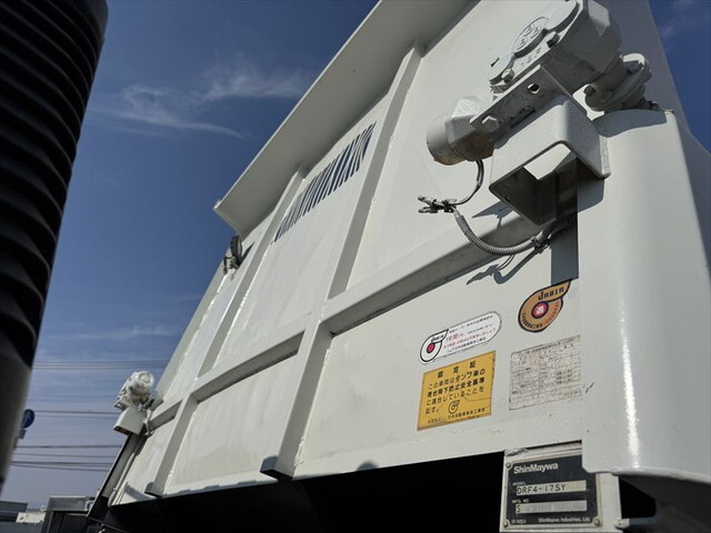 三菱ふそうファイターダンプ中型（4t）[写真08]