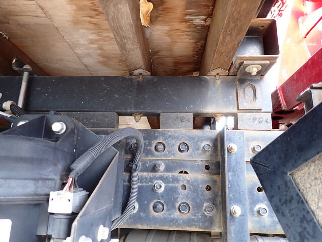 三菱ふそうキャンタークレーン3段小型（2t・3t）[写真10]