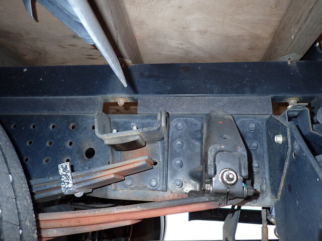 三菱ふそうキャンタークレーン3段小型（2t・3t）[写真11]