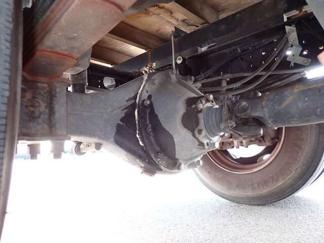 三菱ふそうキャンタークレーン3段小型（2t・3t）[写真13]