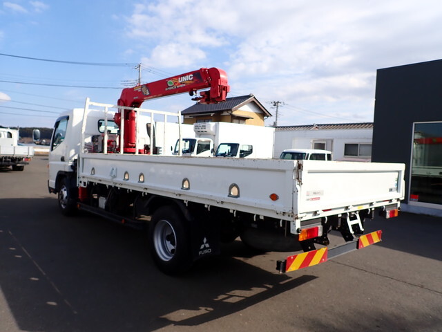 三菱ふそうキャンタークレーン3段小型（2t・3t）[写真02]